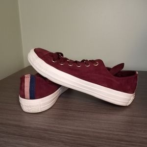 Converse Chuck Taylor Suede Dark Burgundy